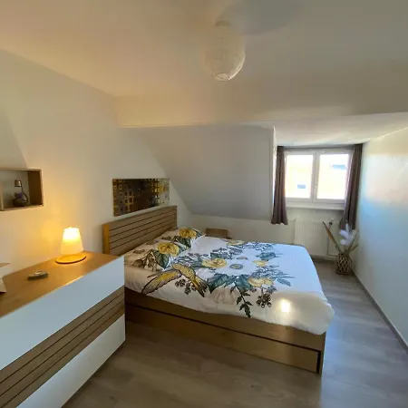 Agreable A Malo Proche De La Apartmán *