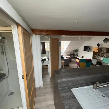 Agreable A Malo Proche De La Apartmán Dunkirk